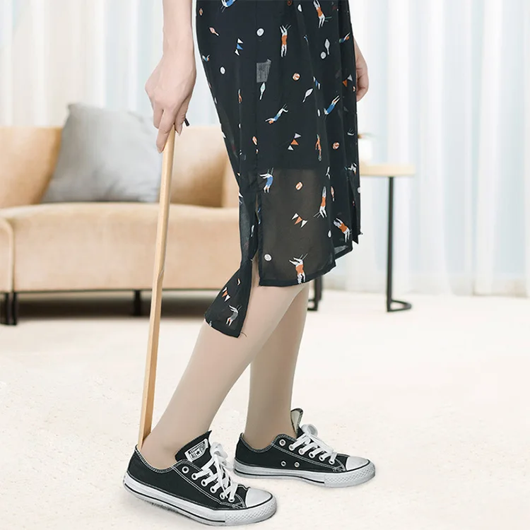 Custom Wooden Shoe horn Easy Lazy Shoe Helper Long Brown Black Wooden Shoe Horn For Senior