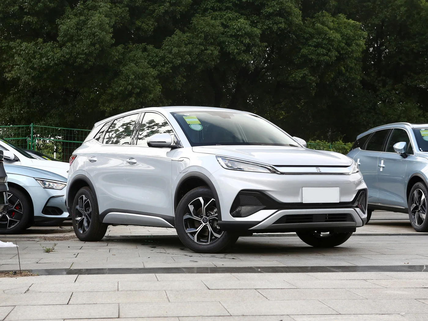 Купить дешевые электромобили Byd Yuan Plus 5-дверный 5-местный внедорожник 430 км дальнего действия небольшие для взрослых