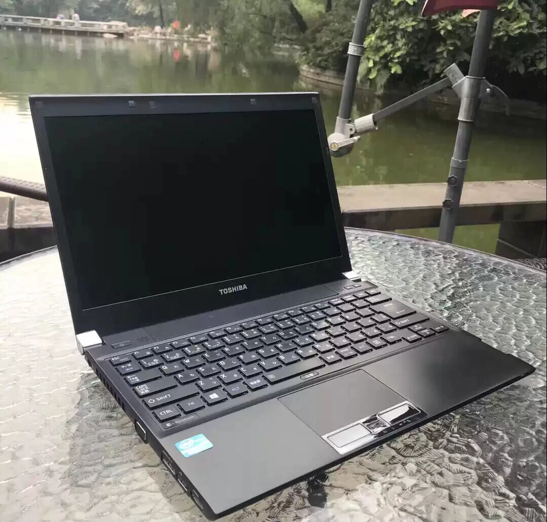 2022 for toshiba r732 13.3 Inch Used Laptop Dynabook 13.3 Laptop 3th Generation Intel Celeron Thin And Light Commercial Home