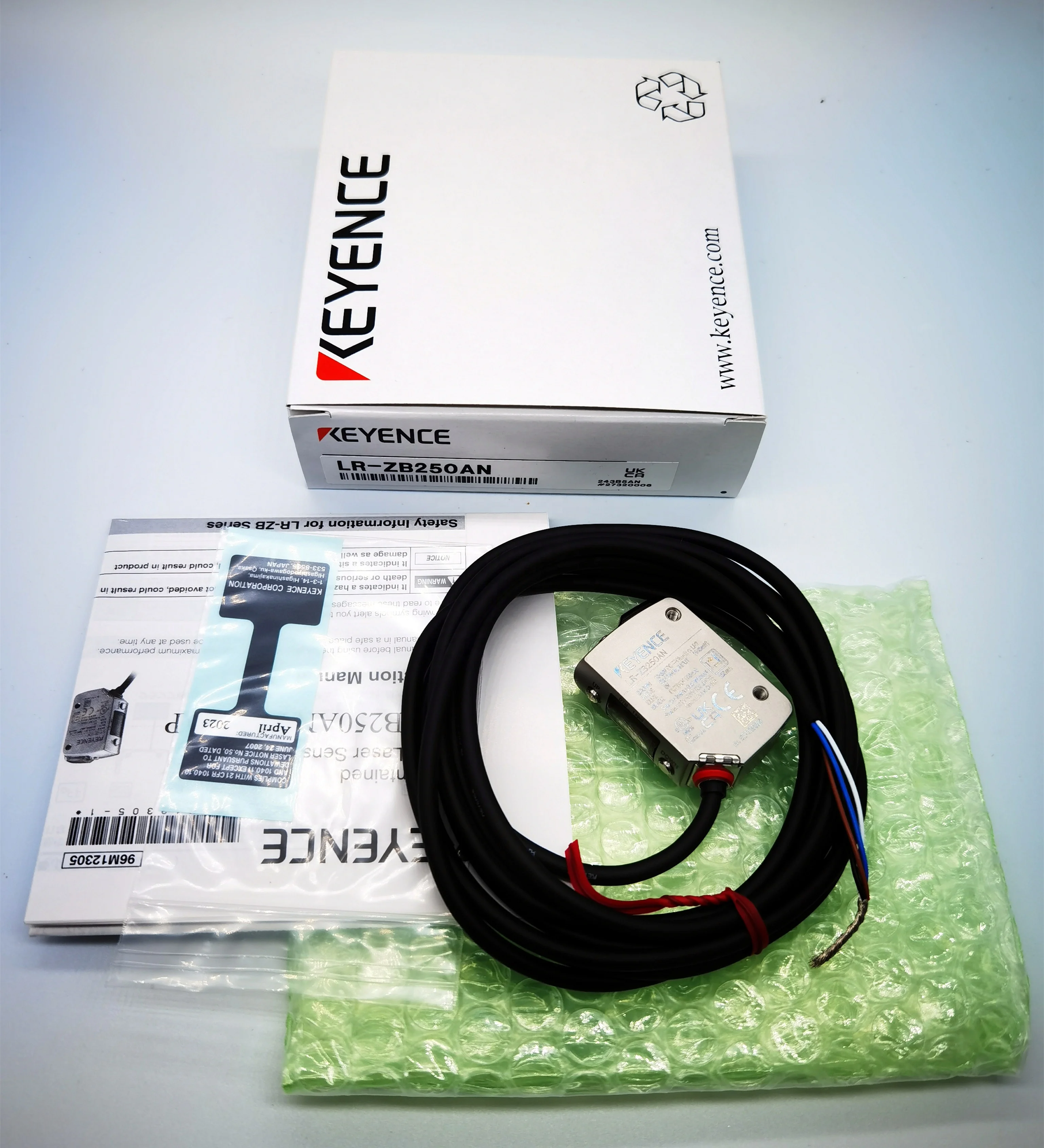 Новый оригинальный автономный CMOS лазерный Датчик KEYENCE LR-ZB250AN