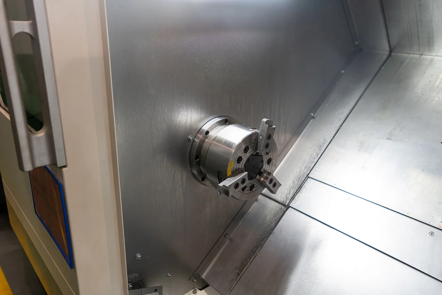 DT-40H 3  Axis CNC Turning Center For Sale