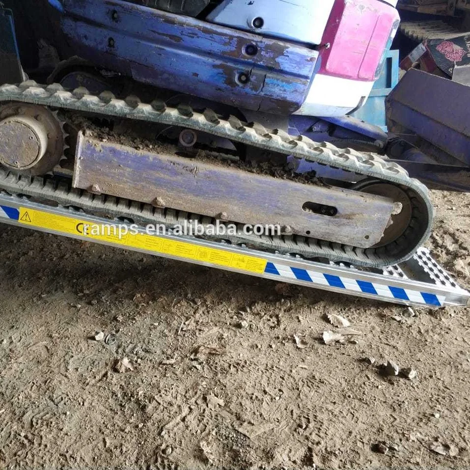 high quality digger  aluminum ramps size 1.5meters to 6meters with 1ton to 10 ton