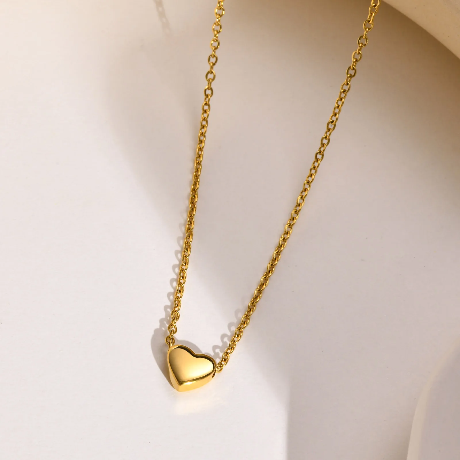 Joolim Jewelry  High End 18k Gold Plated Dainty Chain Alphabet Heart Pendant Necklace Trendy Stainless Steel Jewelry Wholesale