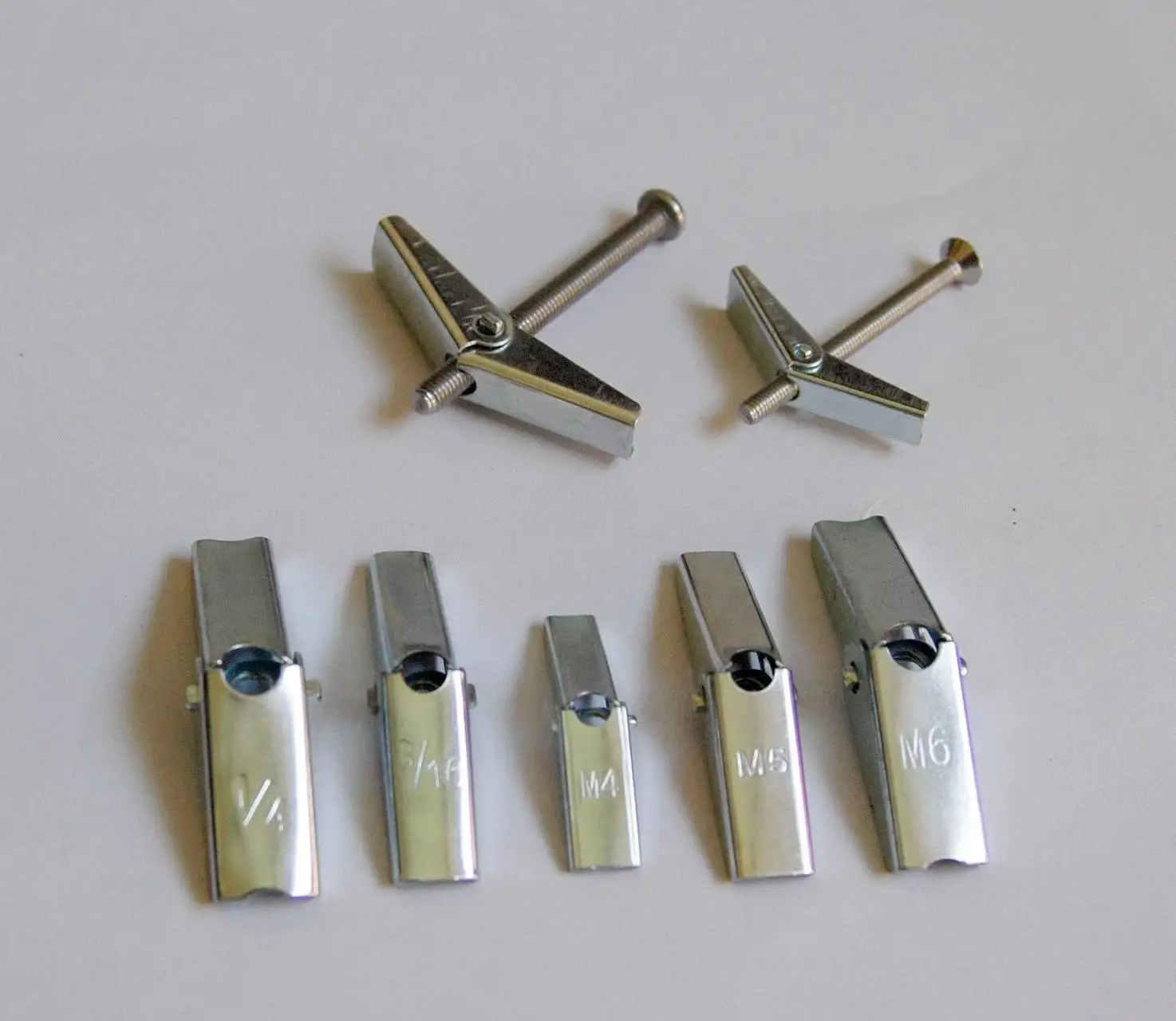 Hot selling High Quality Hollow Wall Fixed Spring Toggle Anchor Ceiling Dry Wall Anchor