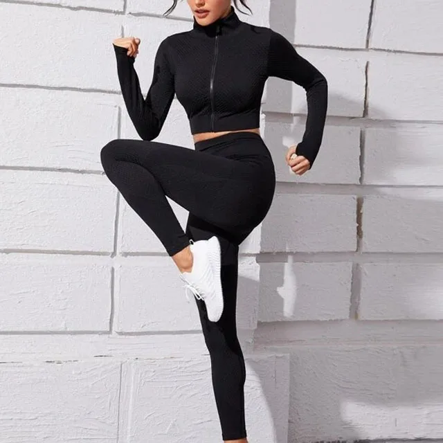 The new 2021 stylish black seamless thumb-hole funnel collar jacket with leggings tracksuit for women