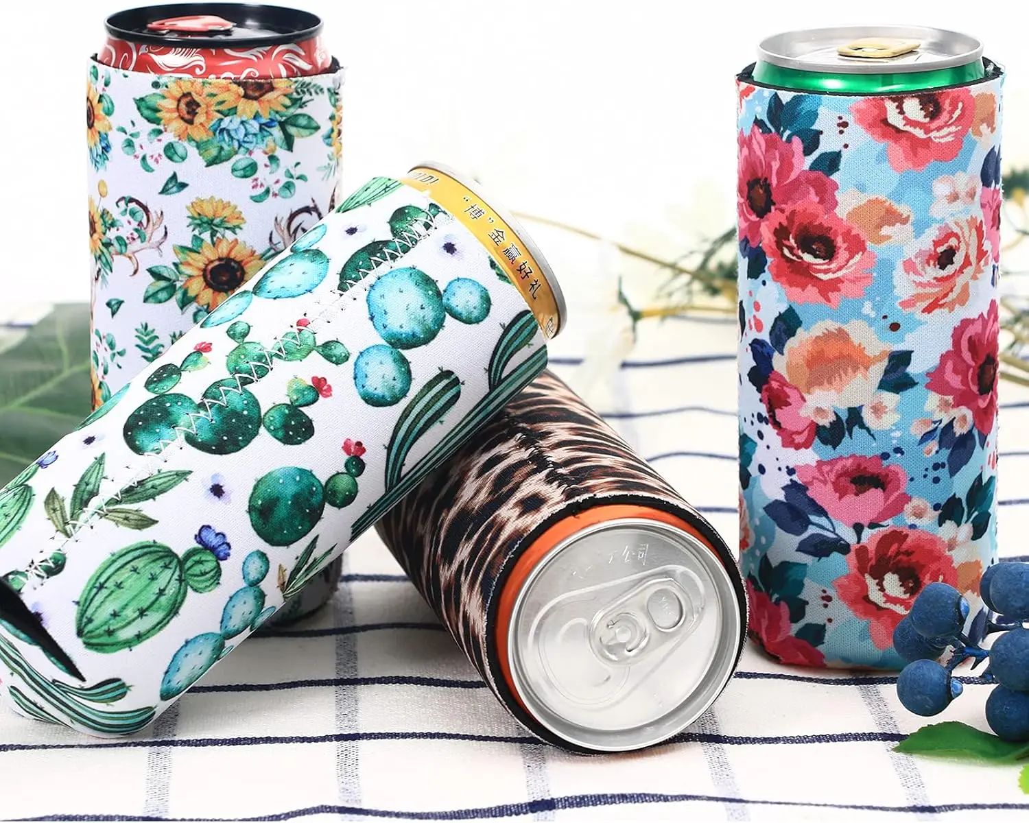 Flowers Pattern 12 oz Neoprene Slim Beer Can Holders 330ml Skinny Neoprene Coolies for Red Bull