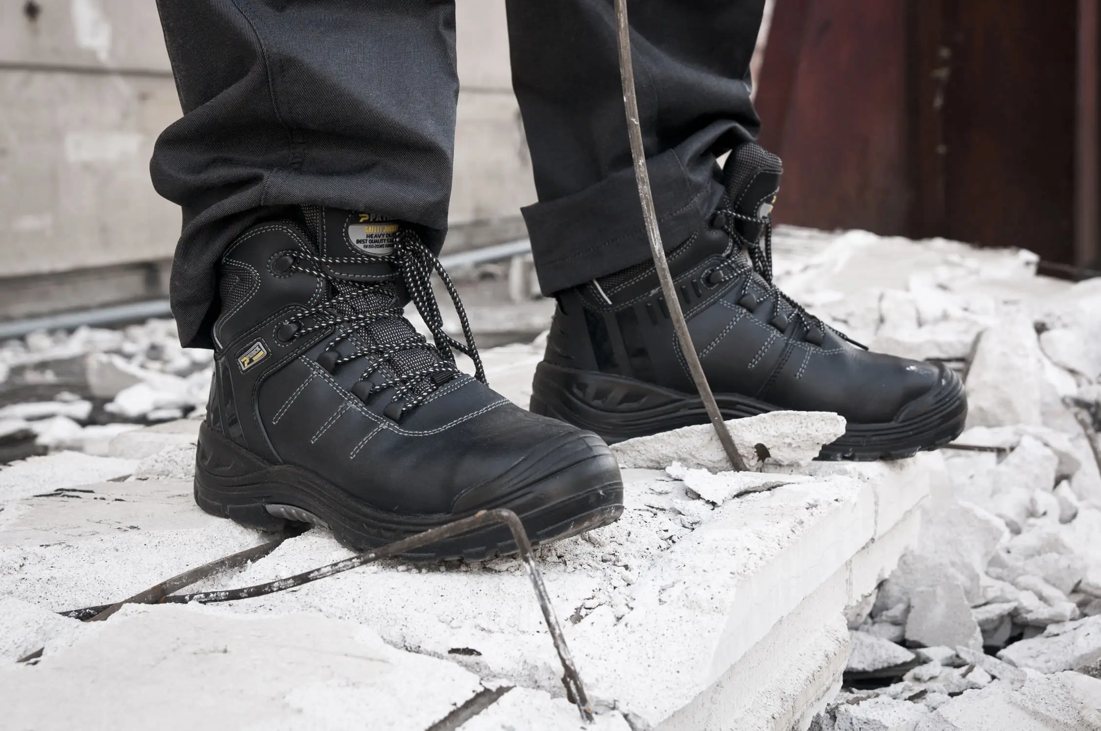 wholesales highquality safety shoes for construction site laborsGMS-FL02