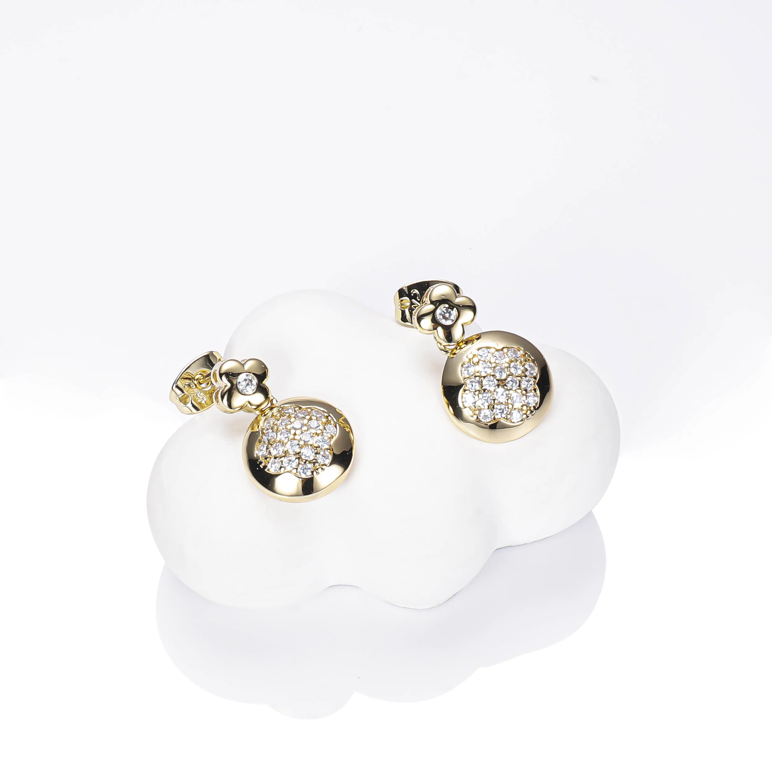 CM fashion jewelry wholesale stud earring metal brass plated 14k gold color earring flower cute drop charm earrings for women