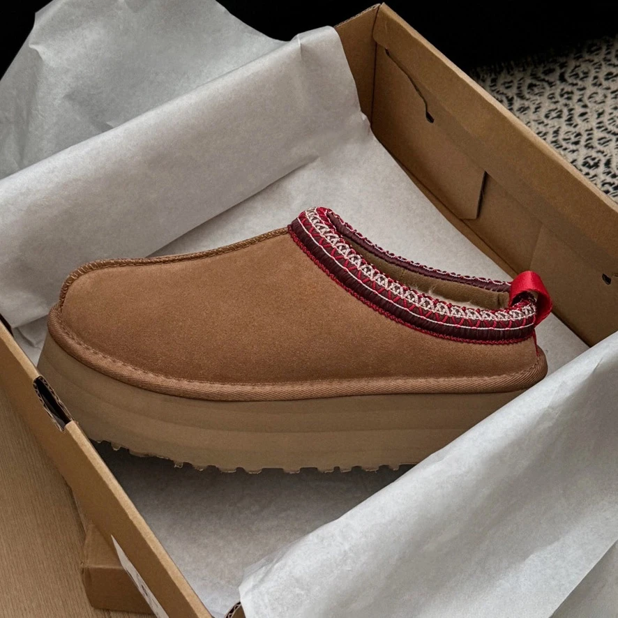 Wholesale New Style Luxury Thick Flat Shoes Boots Warm Soft Platform Boot Winter Genuine Leather Slides for Women Snow