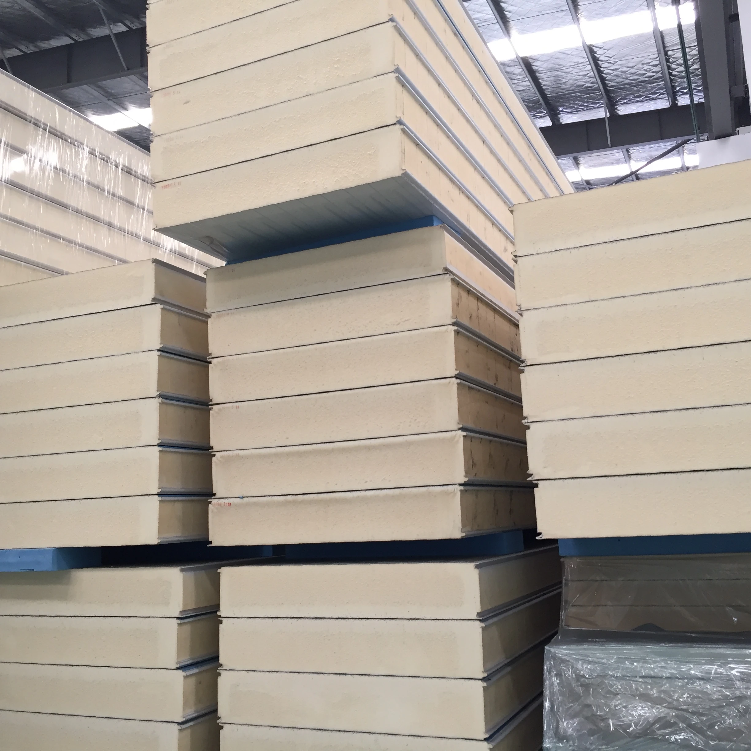 PIR cold room inculstion panels for logistics warehouse