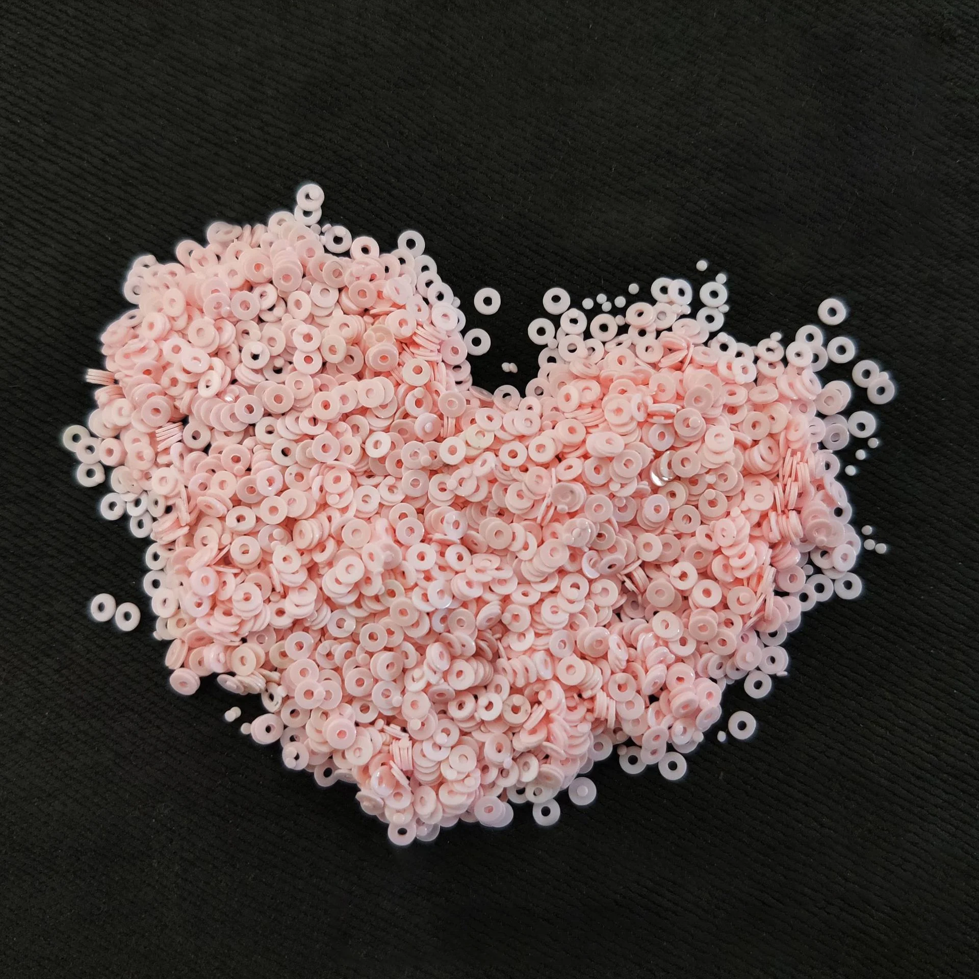 5-10mm silver bottom flat medium hole circular PVC loose sequin for wedding process, household goods stitching