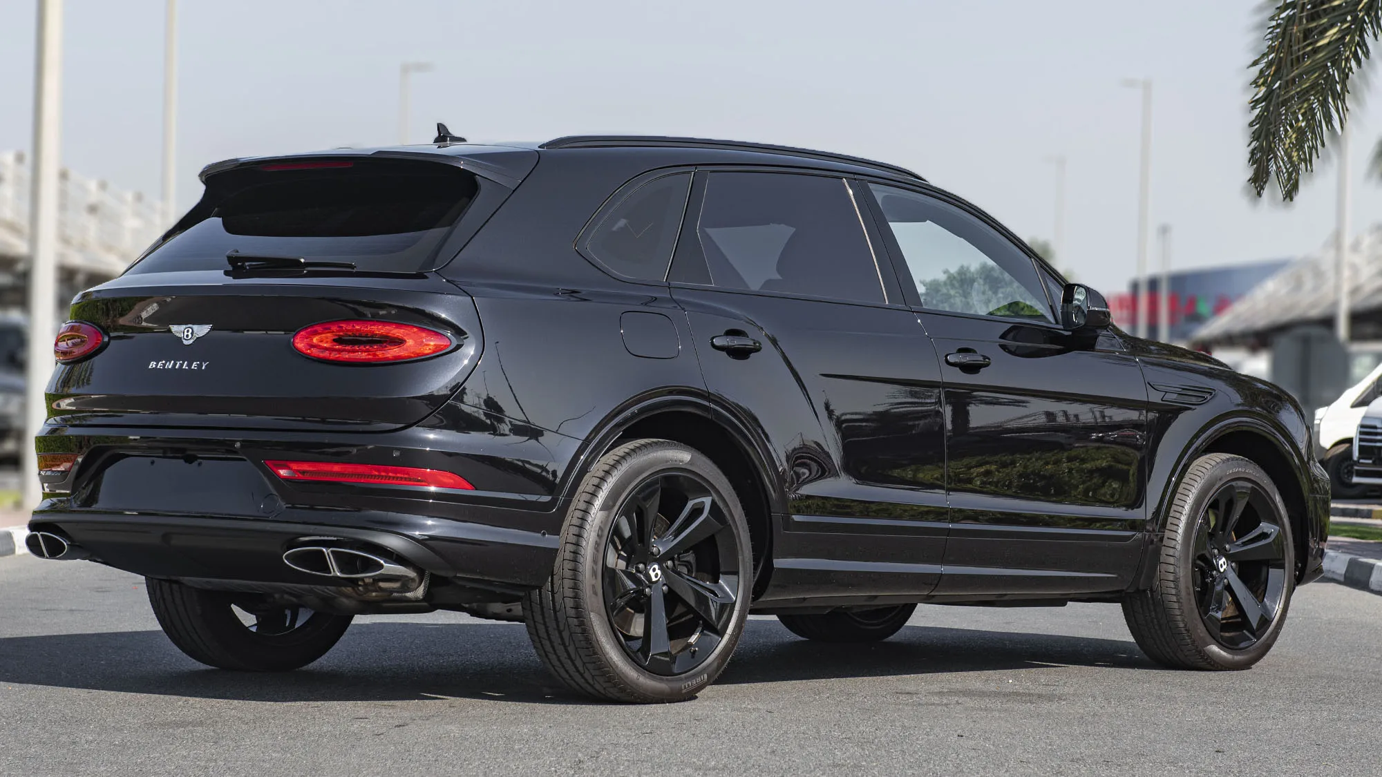NEATLY USED BENTLEY BENTAYGA 4.0P BLACK SUV  2022 Car RHD/LHD AVAILABLE FOR FAST DELIVERY  Used cars