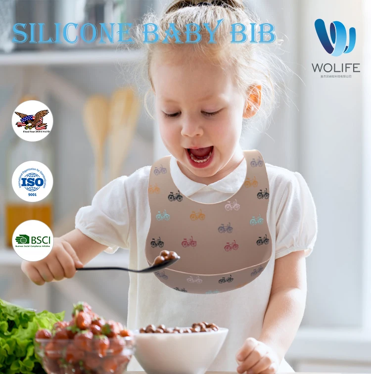 Food Grade baby product Soft Waterproof Easy Clean Silicone Bibs Silicone Baby Bib