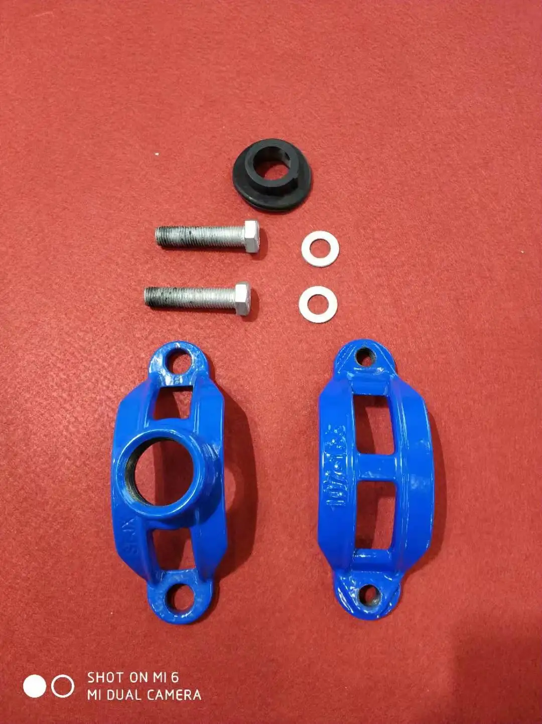 Cast Iron DN100 tapping Saddles Service Saddle for Steel Pipe