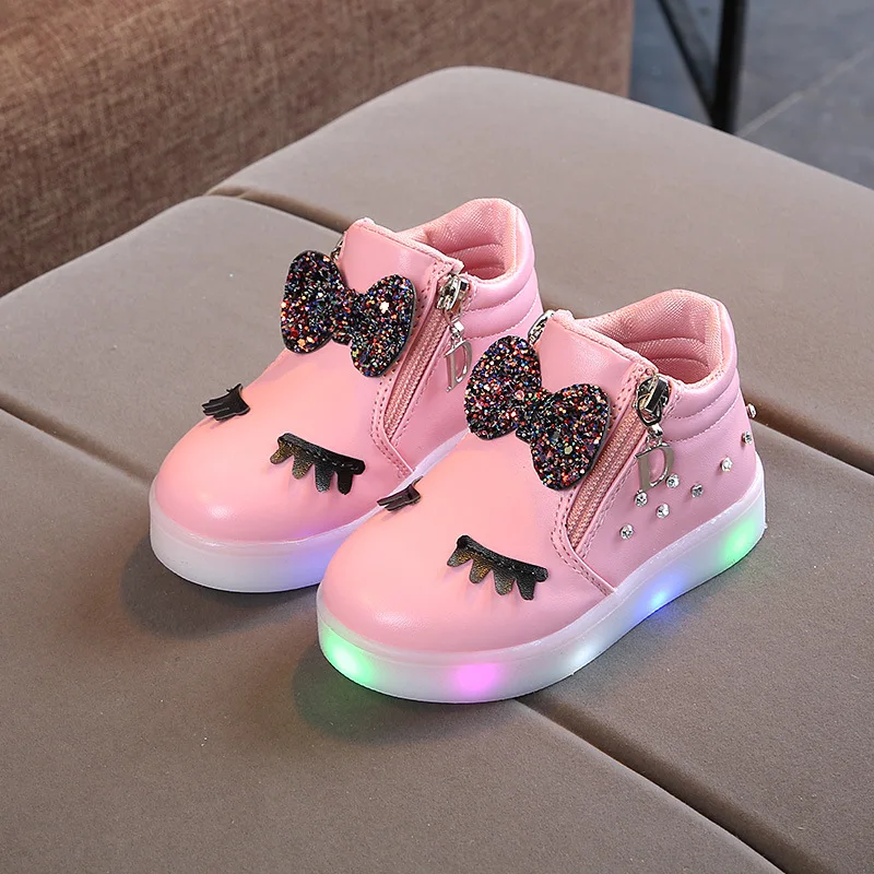 2022 Fashion Rhinestones Lights Kids Cartoon Bow Led Luminous Soft Bottom Girls Baby Shoes
