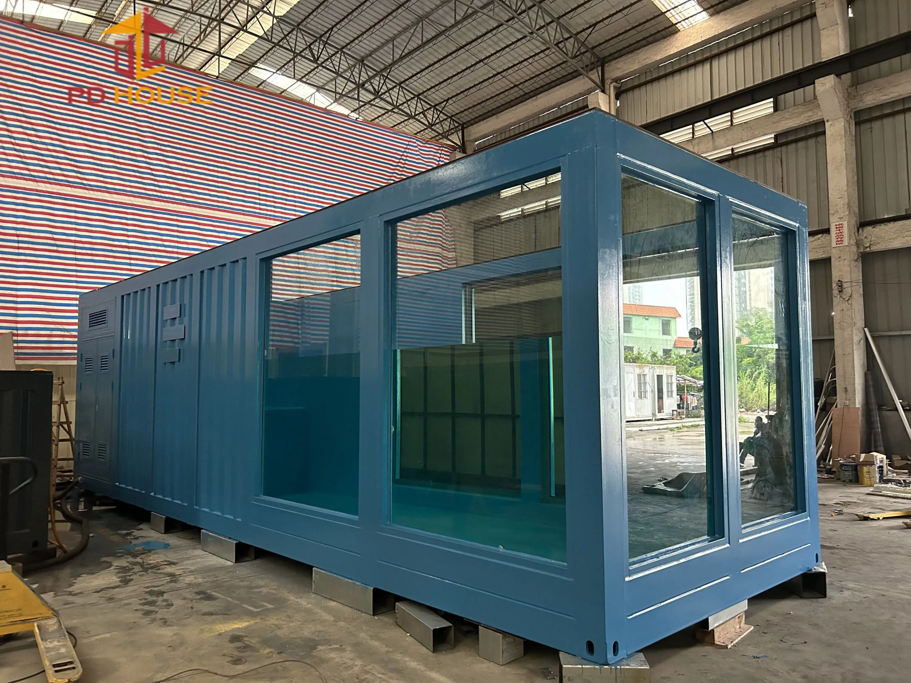 High quality custom size portable mobile outdoor ground visible glass sea shipping container pool 20 ft 40 ft swim spa