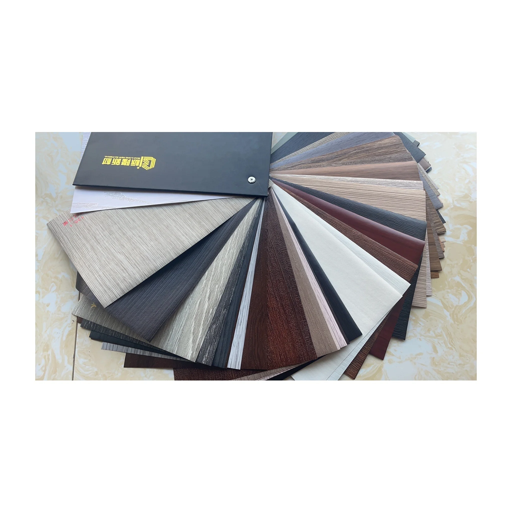 Тенденция Новая внутренняя древесная или однотонная ламинированная пленка из ПВХ для производства фанеры/OSB ламинирования