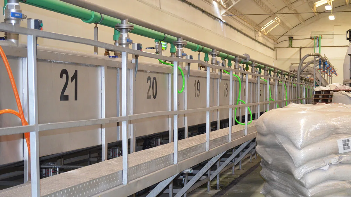 Quality Guarantee Natural Flavours Cooked White Butter Beans With Vegetables In Glass Jar Round Can For Food