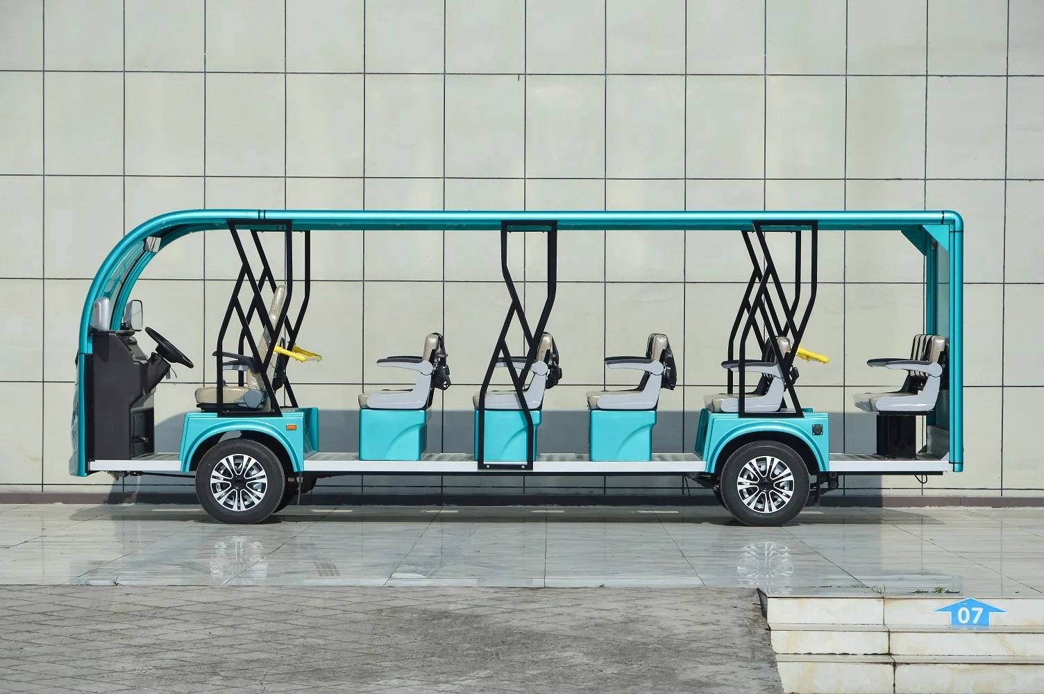 New model 23 seats Electric Tourist Bus Shuttle Bus