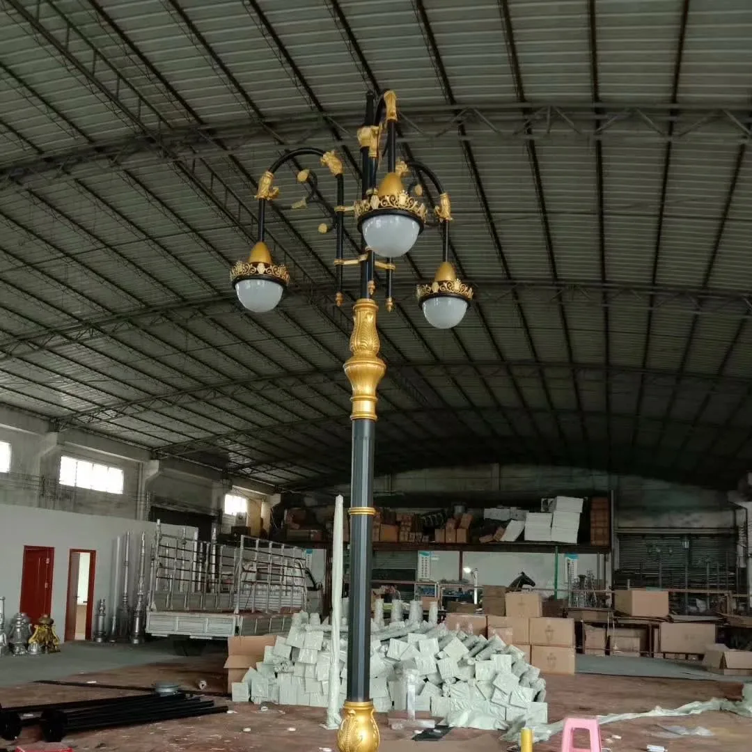 Customized Vintage Outdoor Post Lamp 3m 5m 8m Cast Aluminum Light Pole Lamp Post Garden Light Pole