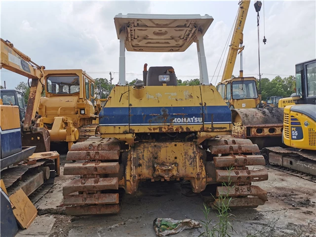 Towing blade pushing komatsu d41 bulldozer d41p small dozer used d41p-6