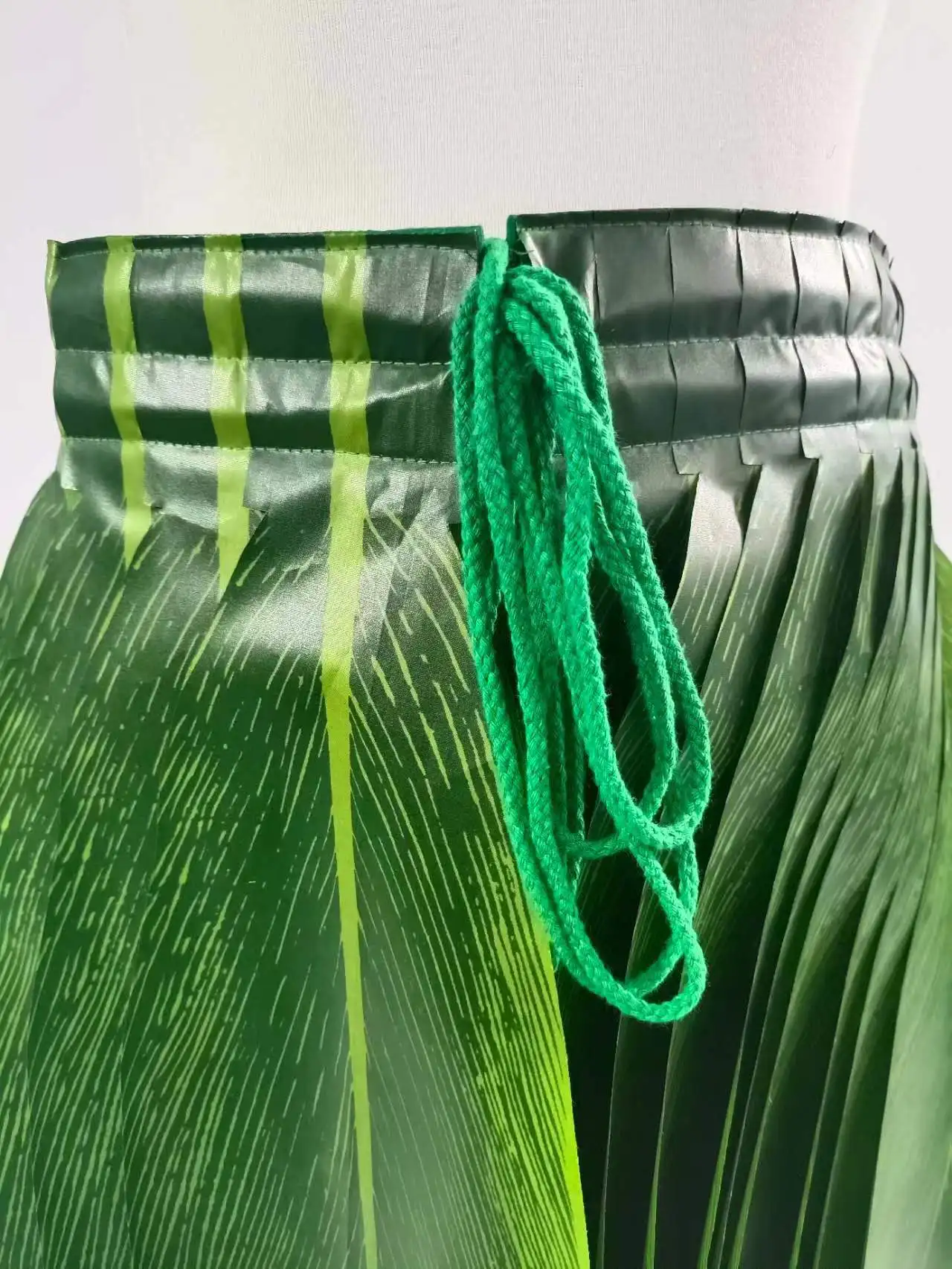 New Artificial Ti Leaf Skirt KN-hsk021 Dress Hawaii Dance Decoration Dresses Festival Performance Accessories Aloha Dance