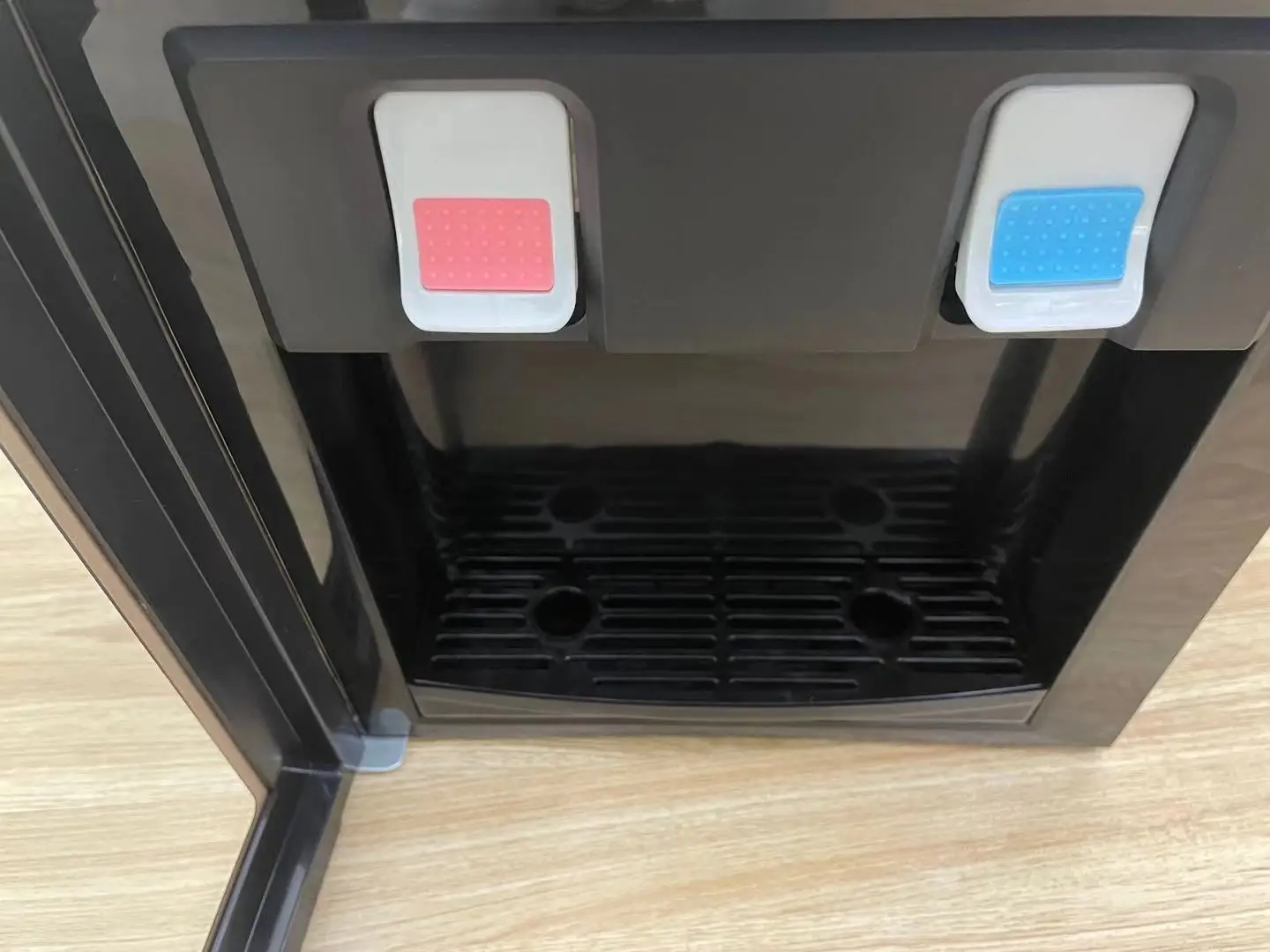 Various Colors Electric Hot Cold table top water dispenser wholesale water dispenser household water dispenser