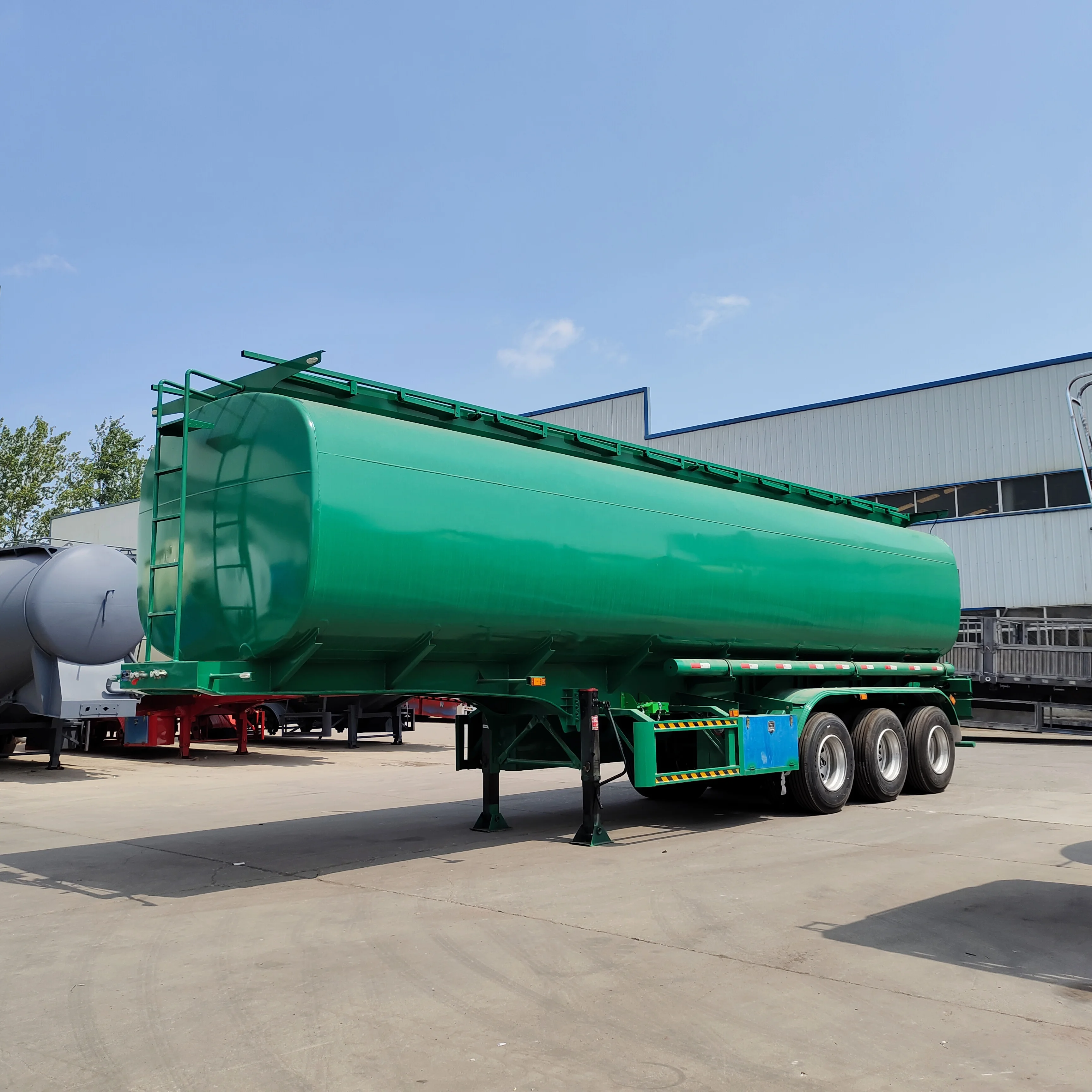 Cheap Price Stainless Steel Oil Fuel Tanker Tanks 60000l Semi Trailer for Sale