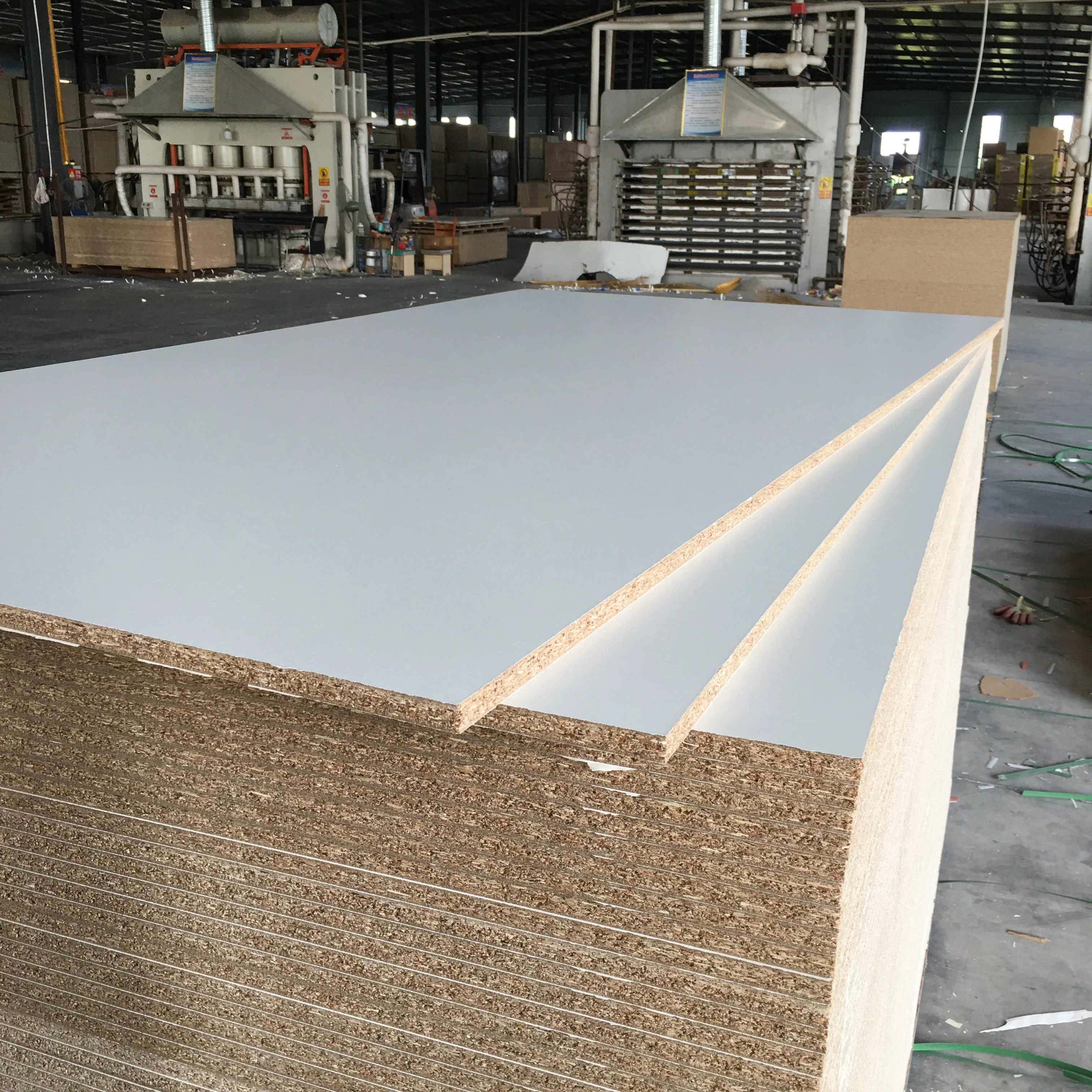 Particle Board 9mm 15mm 17mm 18mm 4x8 e1 grade chip board melamine chipboard sheets