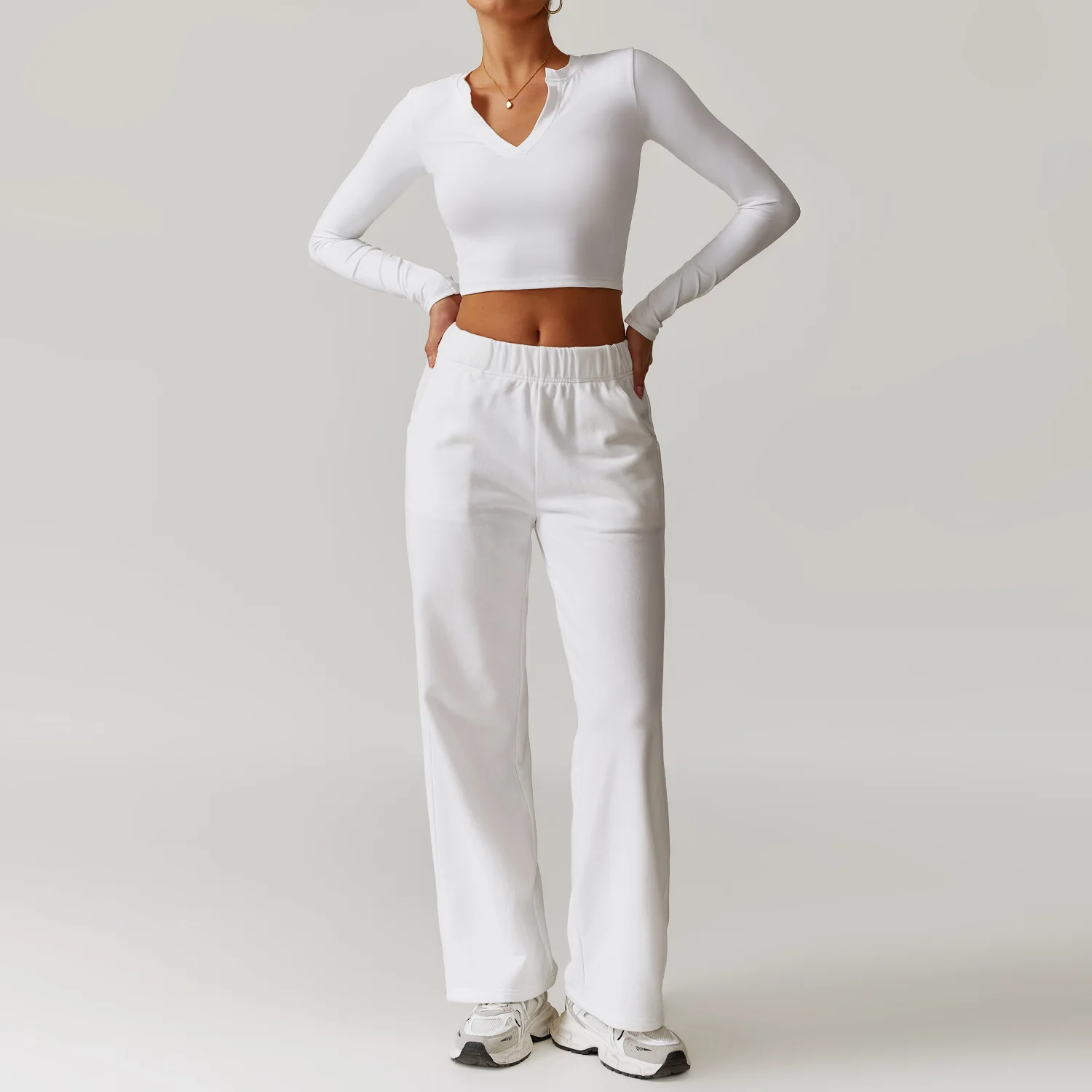 Женская футболка с длинными 2024