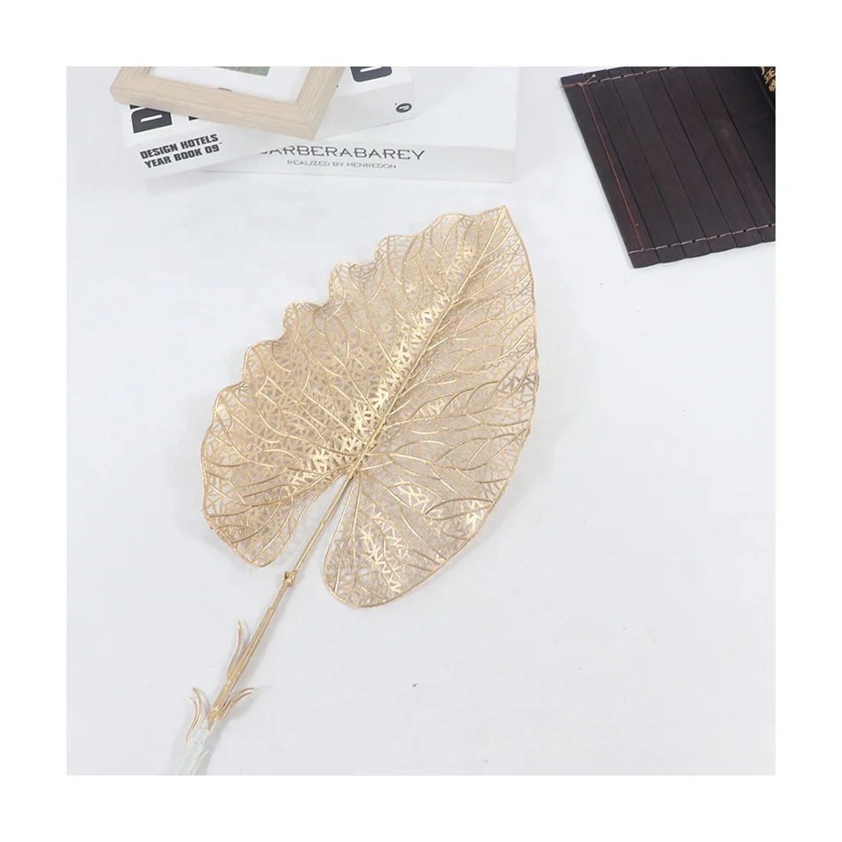 Sell like hot cakes Artificial flowers for the wedding party golden simulation flower  Plastic Handmade gold centerpiece tall