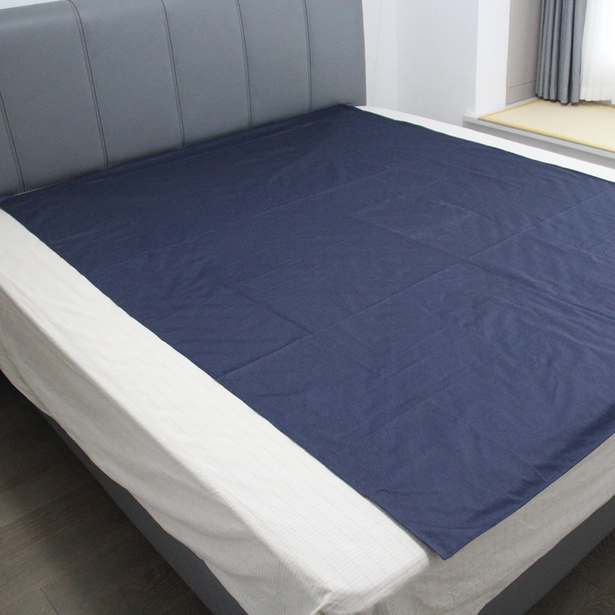 ODM Earthing Floor Mat with Metallic Fiber Conductive Anti-ESD Radiation Protection Release Static Sheet for Faraday Cage