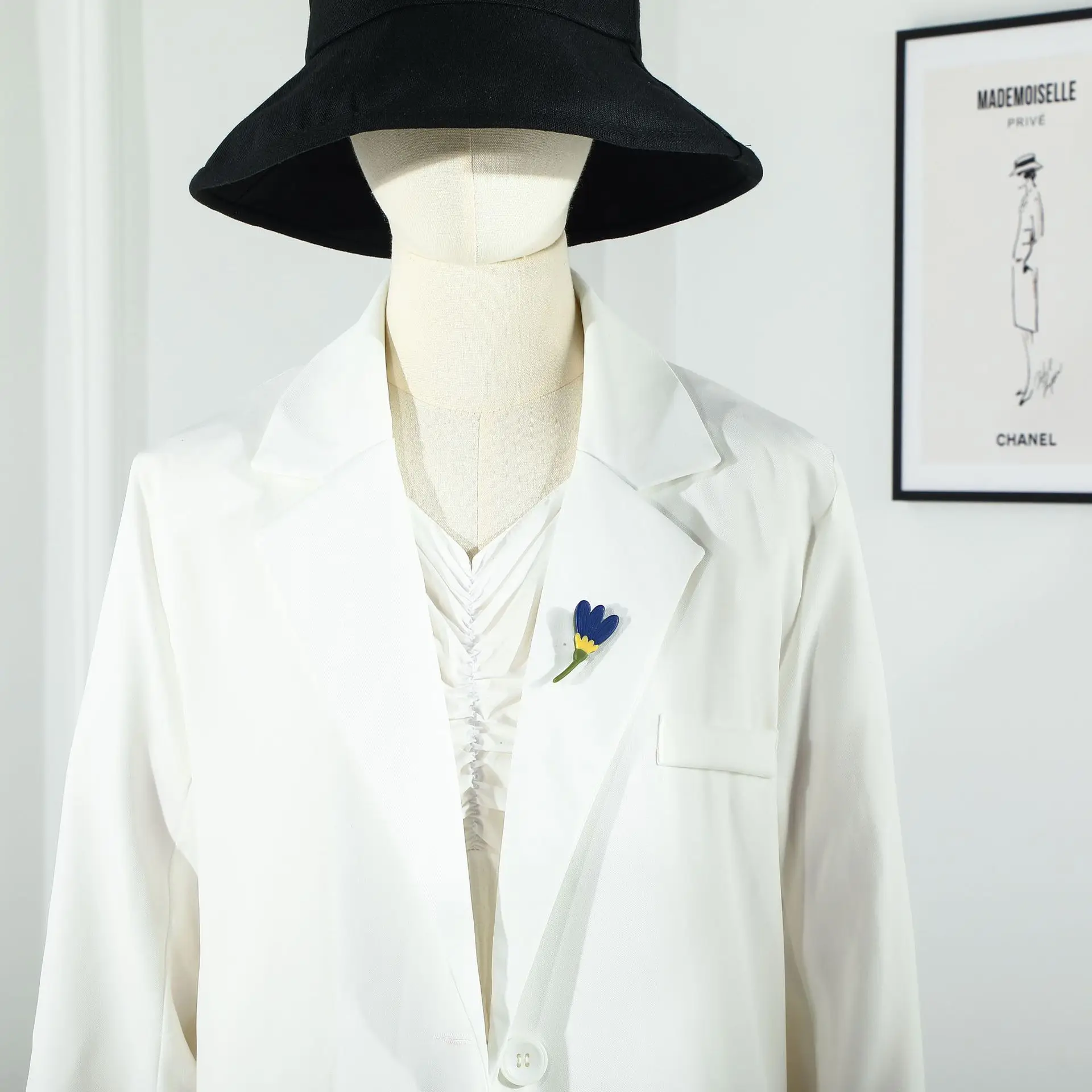 New Geometric Leaf Plant Bean Brooch Collar Pin Clothing Decoration Acrylic Brooch