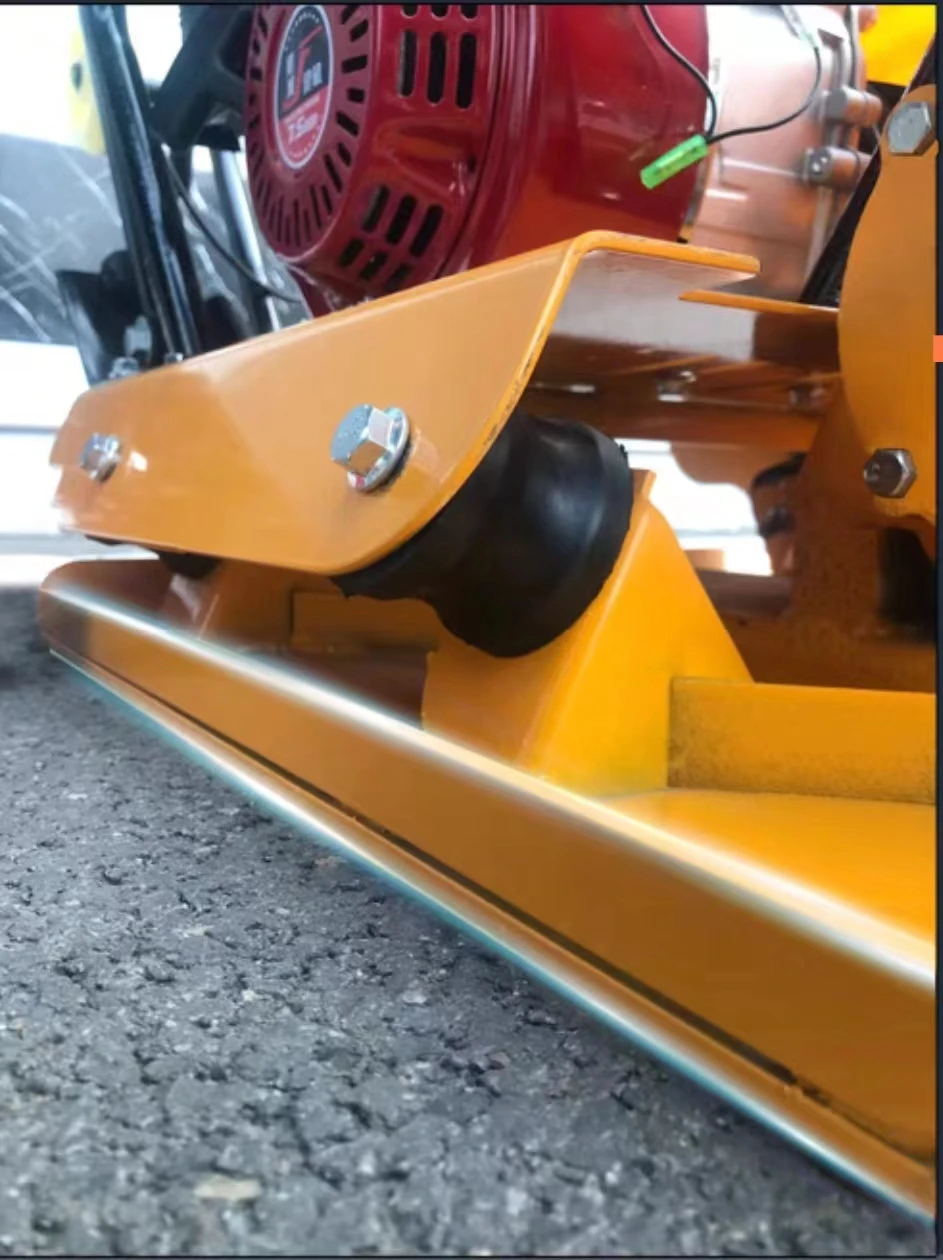 C90 5.5 HP Honda Engine Forward Plate Compactor Walk Behind Vibratory Soil Plate Compactor