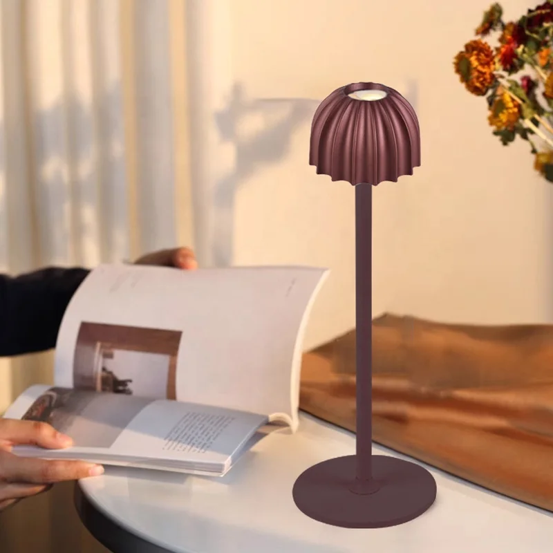 Hot selling aluminum bar cordless rechargeable table lamp modern restaurant touch dimming battery table lamp