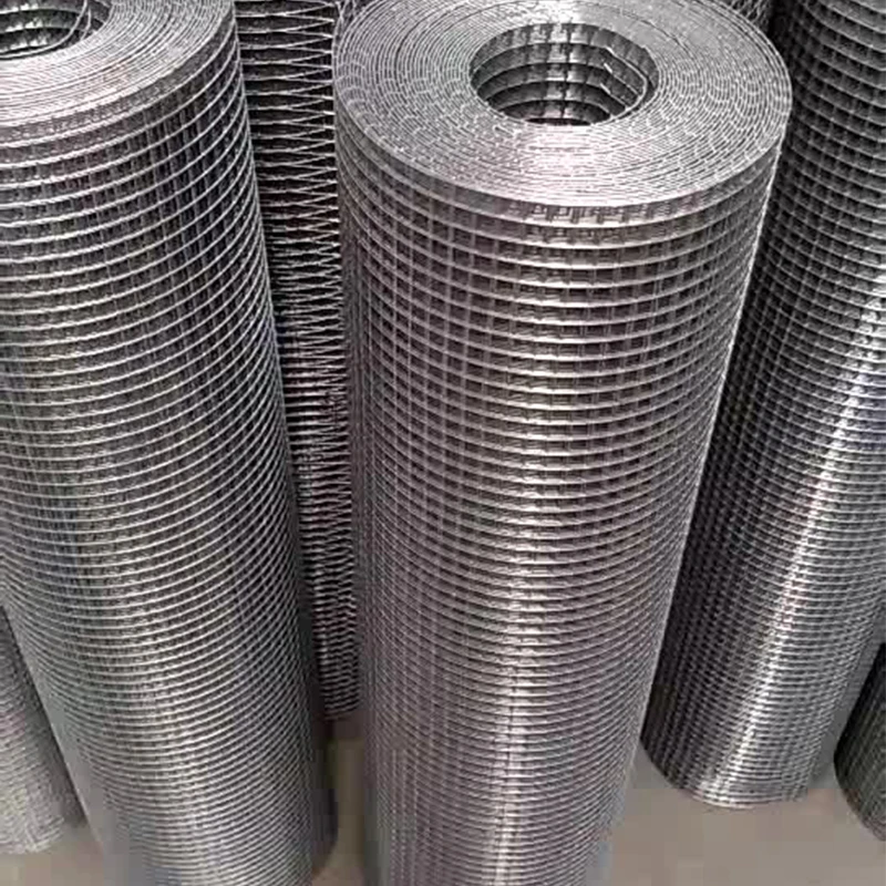 Welded wire mesh for making chicken cages and poultry cage nets