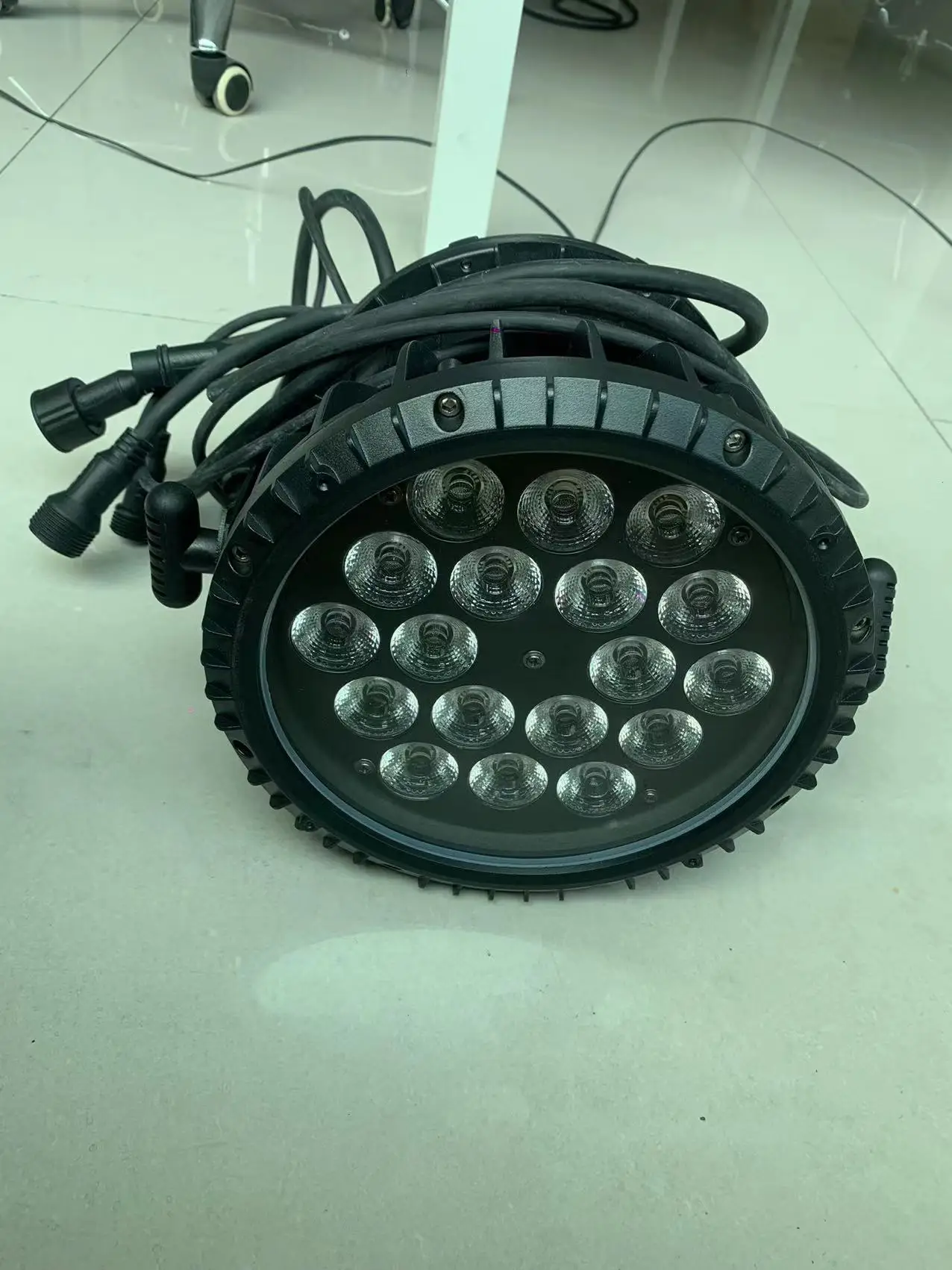 Hot supply wholesale led par light 150w IP65 par 18 led light stage equipment laser