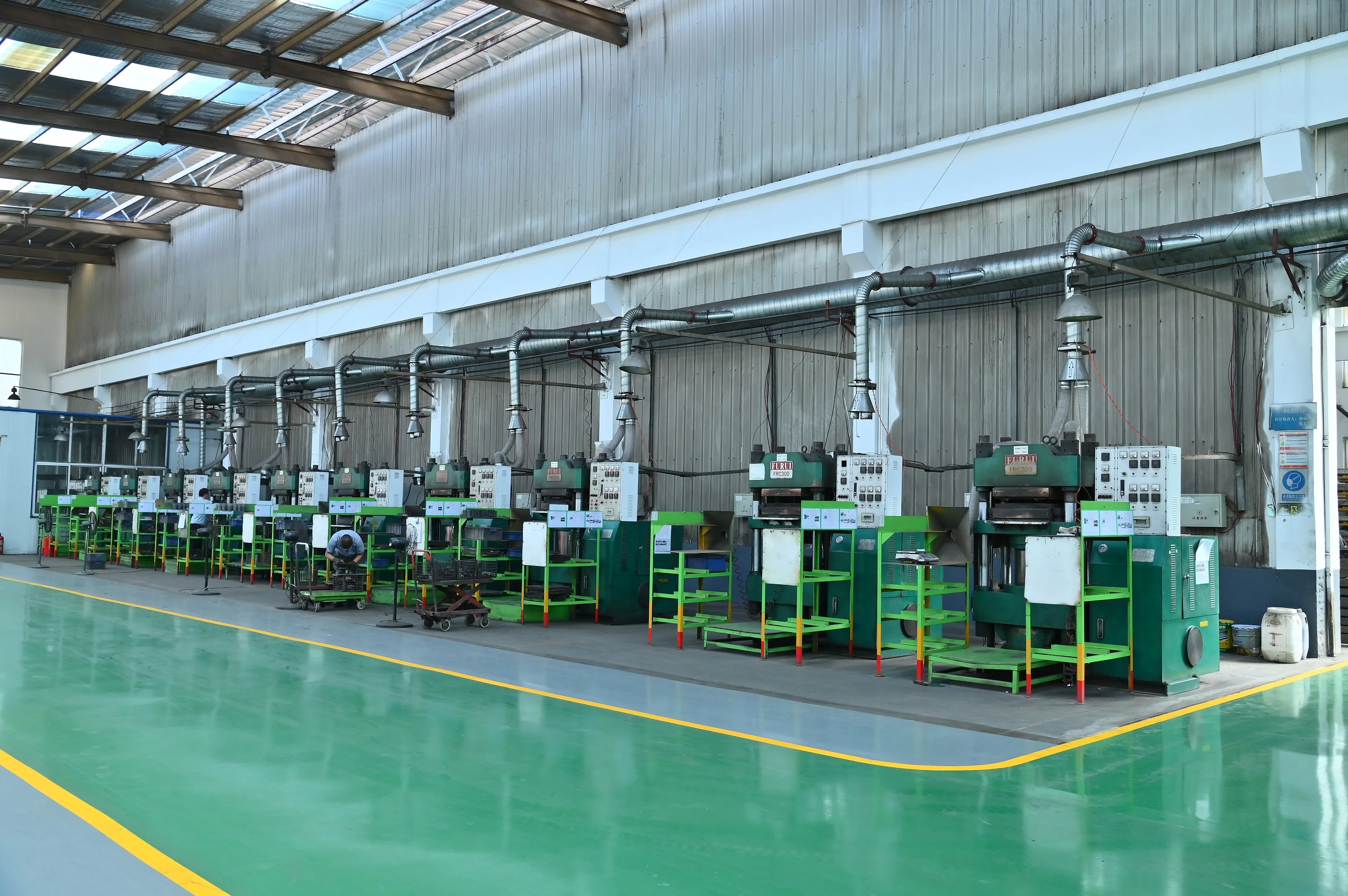 Высококачественные полуметаллические передние и задние тормозные колодки для Lexus ES240 ES350 RX270 LS460 IS300