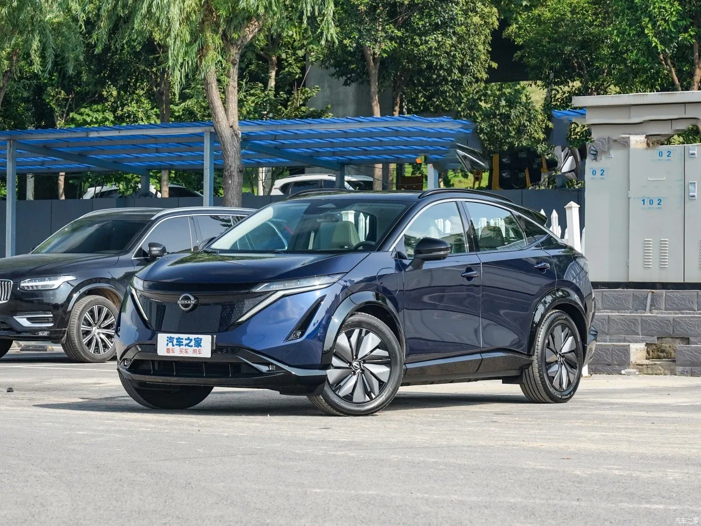 Big Sale Chinese Brand NISSAN ARIYA 559M High Performance AWD Used High Performance Electric Mini Car