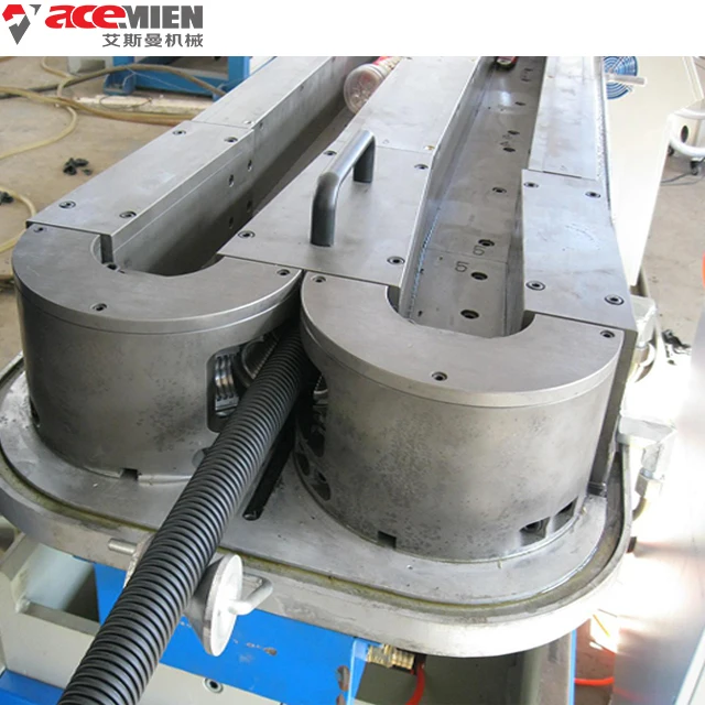 Машина для изготовления однослойных гофрированных труб из ПВХ пластика