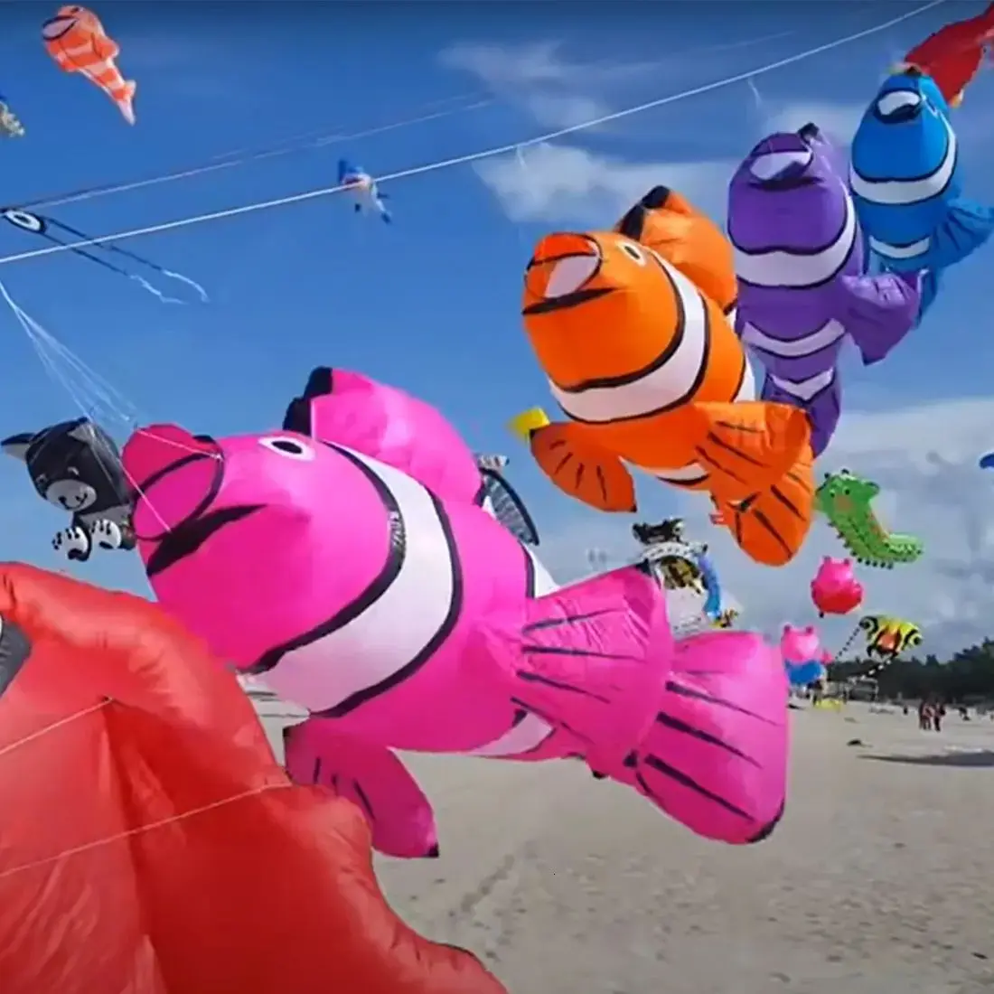 Hot selling customized Dog Kite Line Laundry soft inflatable show kite with Bag for for outdoor sport