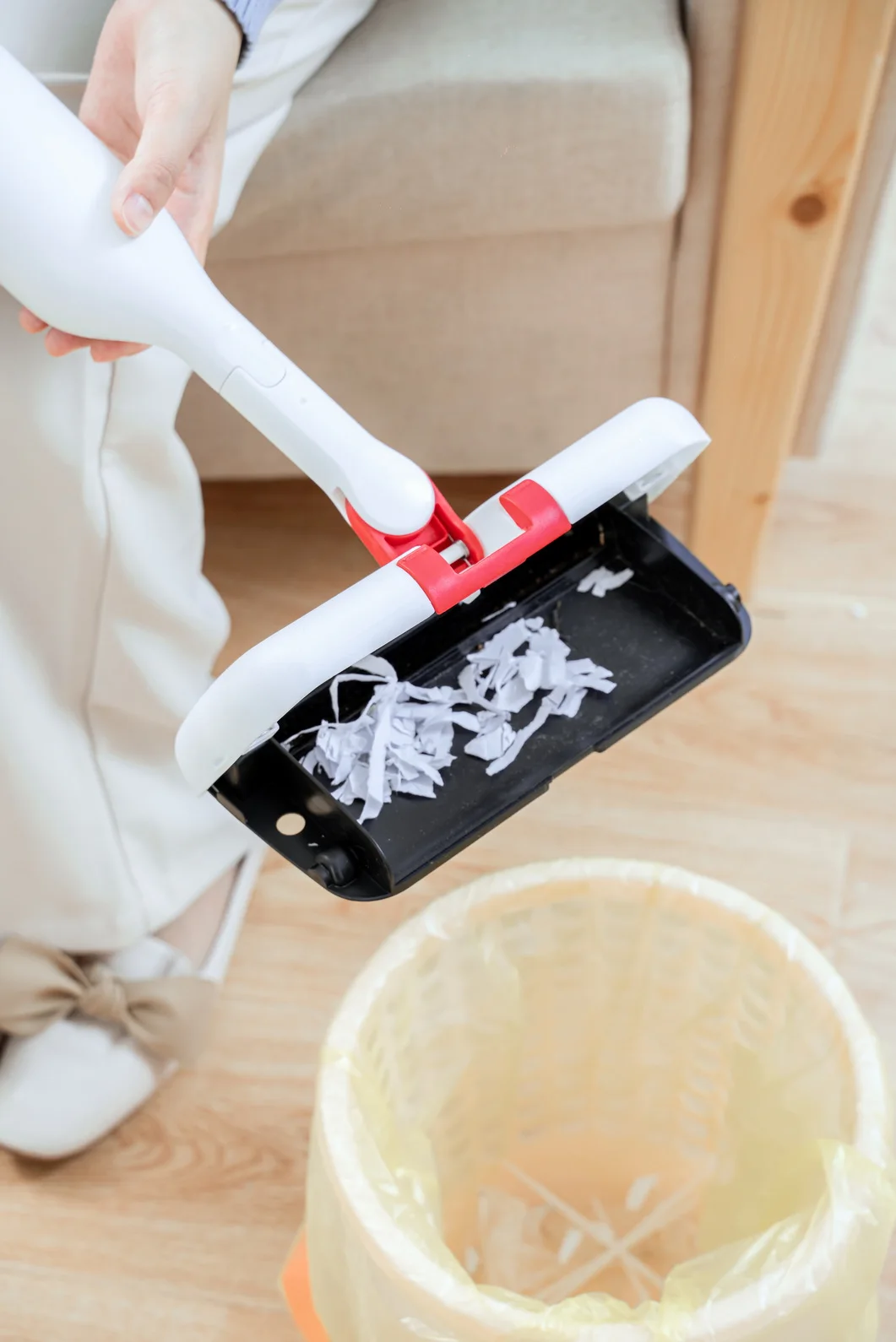 Hot Selling floor cleaning Water Spray Mop Healthy easy spray mop with microfiber mat Mop with Spray 360 rotation