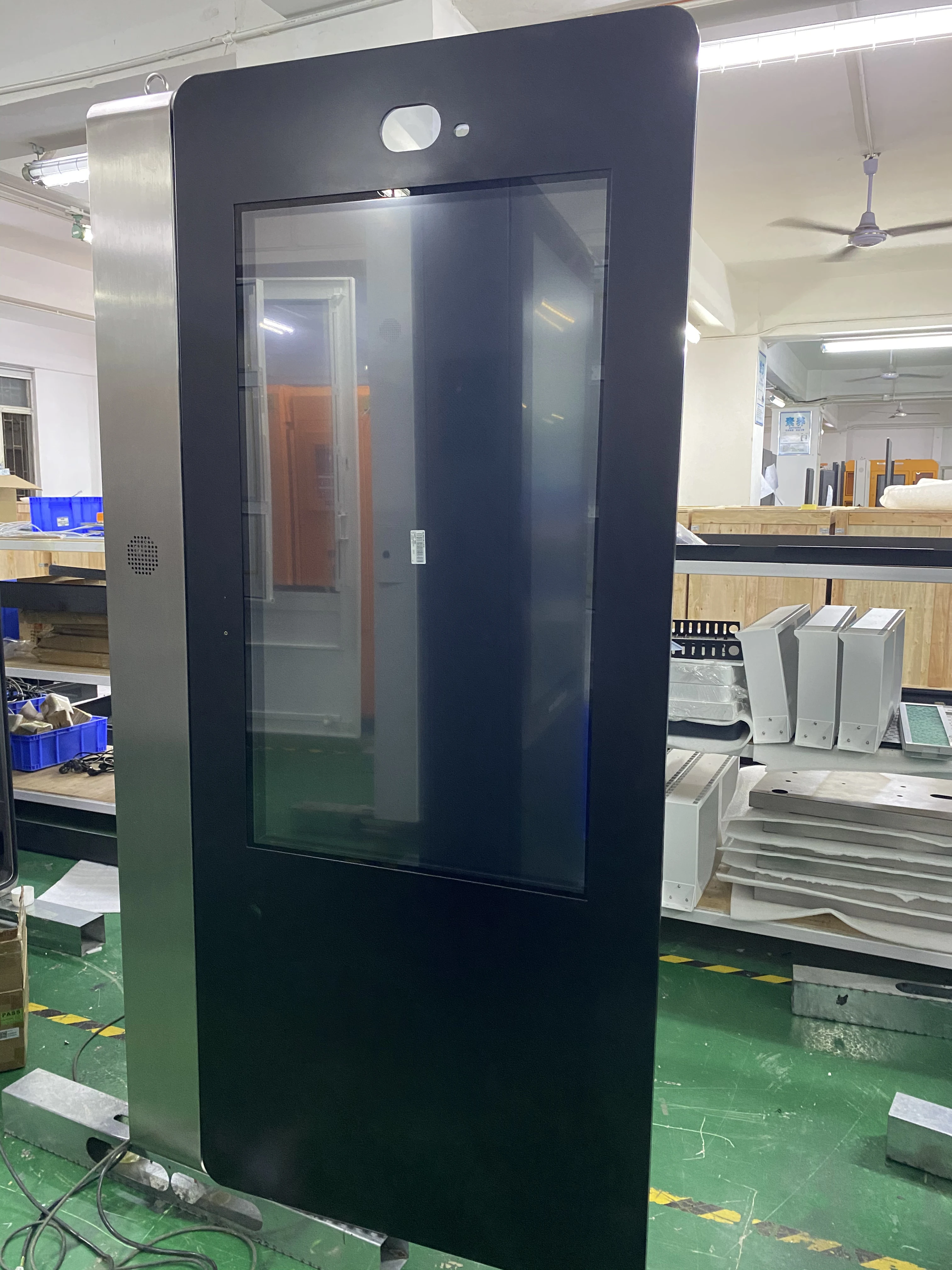 Shenzhen City Marvel Technology Co Ltd Spanish Subway Station LCD Digital Signage Advertising Machine Project 55-Inch 4k Display