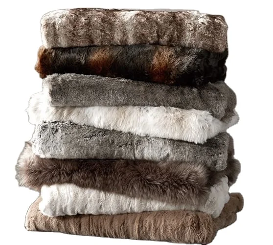 Wholesale high quality 100% polyester warm large faux fur throw blankets soft faux fur blanket furry blankets for all seasons
