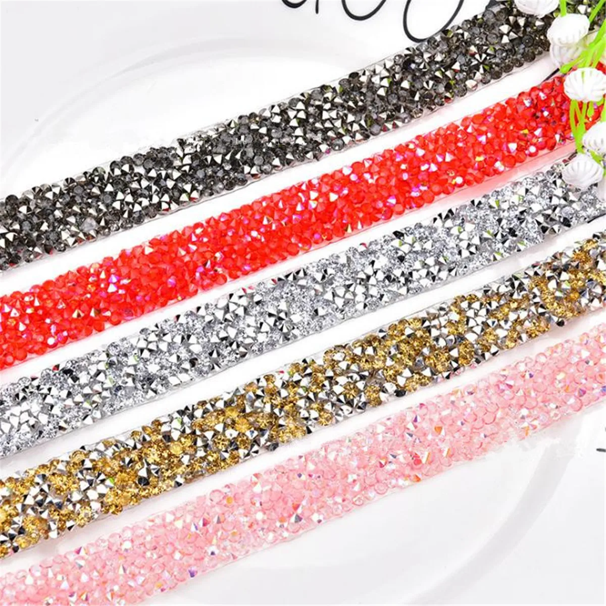 1.5cm Rhinestone Beaded Chain Iron On Applique Trim Wedding Bridal Dress Decor Polyester Lace Trim