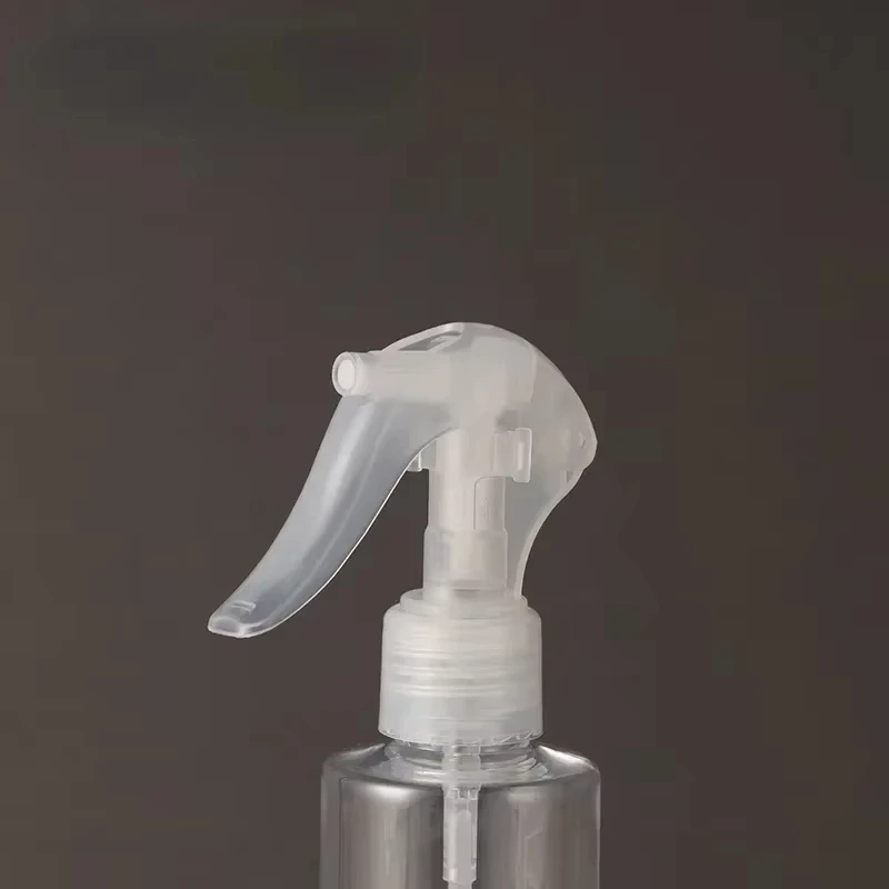 Wholesale PET Transparent Flat Shoulder Trigger Spray Bottle Multiple Specifications Empty Plastic Packaging Liquid Pump Sealing