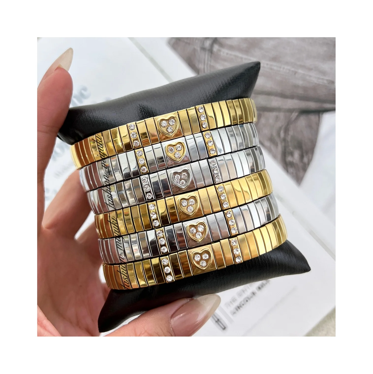 2024 Fashion Jewelry Gold Silver Bracelets Stainless Steel Trendy Elastic Heart Diamond for Wedding Women Couple Gift Friendship