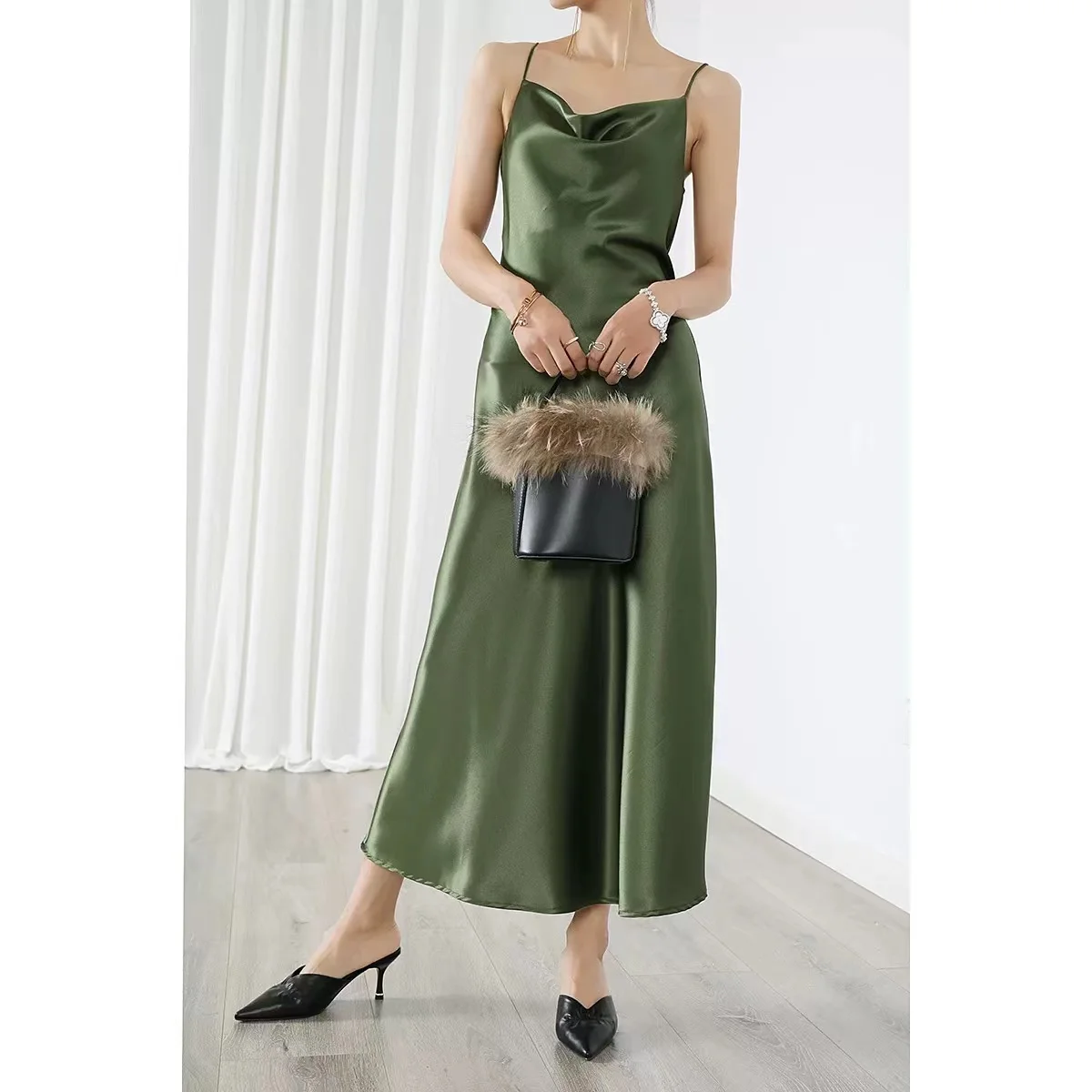Hot Selling 100% Polyester Satin Silk Fabric Waterproof Satin Lining for Girls and Boys Garments