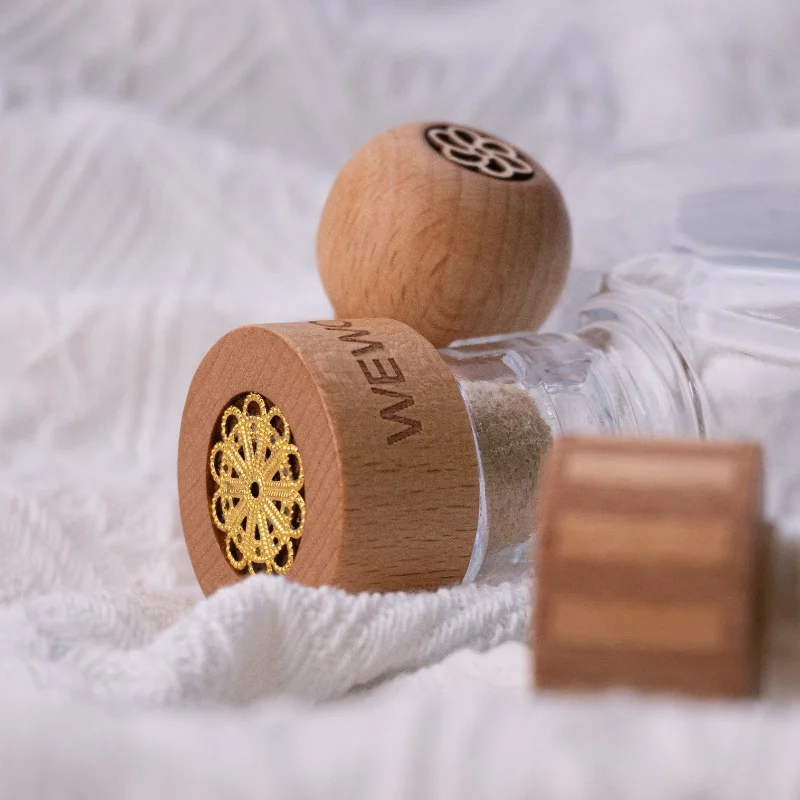 Elegant Solid Wooden Top Wine Bottle Stopper with Custom Cork Lid Decorative Patch Spirit Liquor Cap