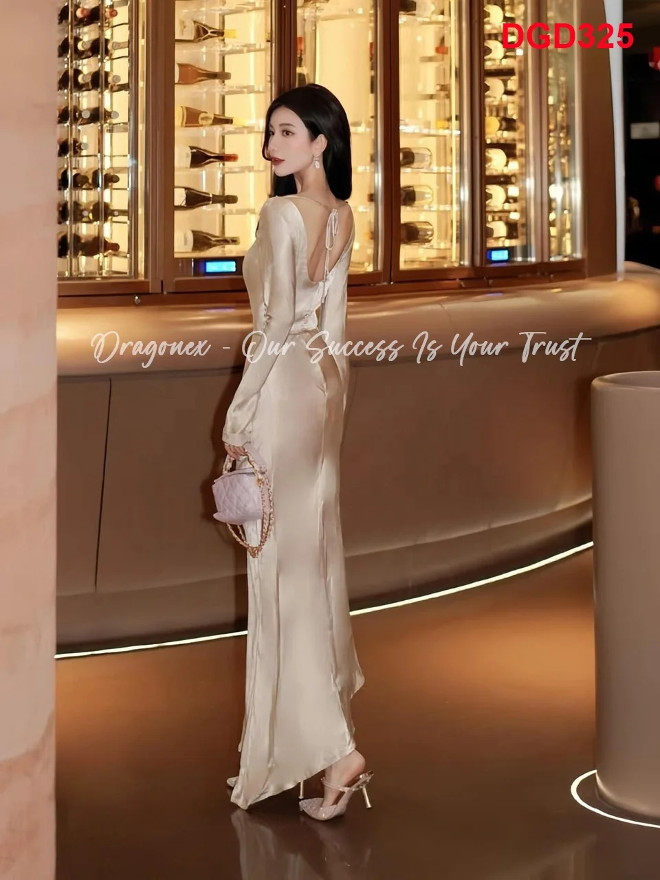 Clothing Manufacturers Custom Ladies High Quality Elegant Ruched Halter Midi Satin Milk Silk Dress For Women